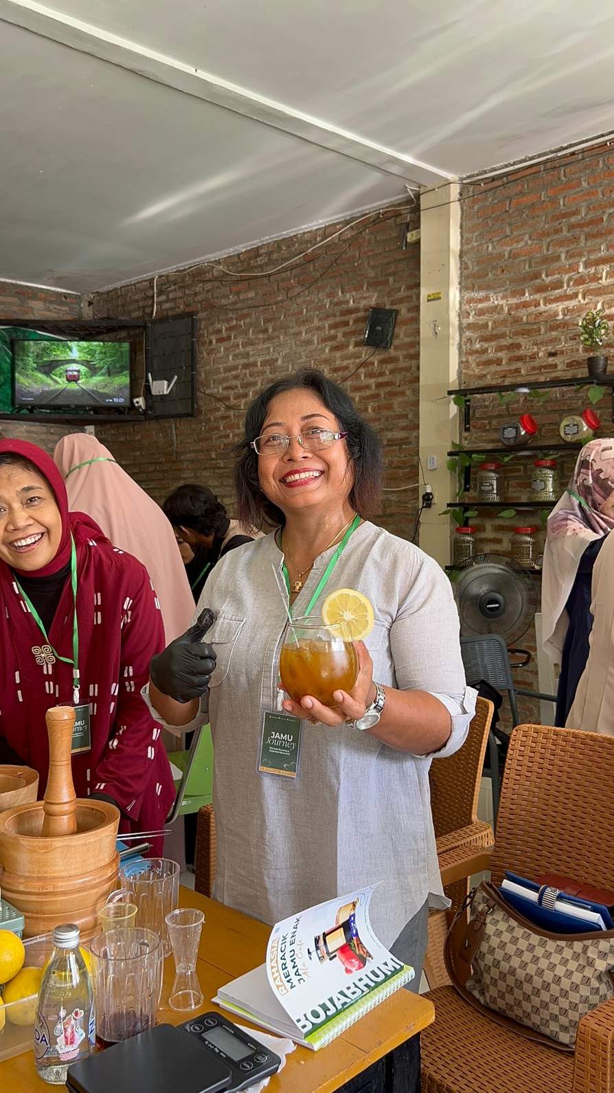 Bahan herbal alami untuk pelatihan jamu